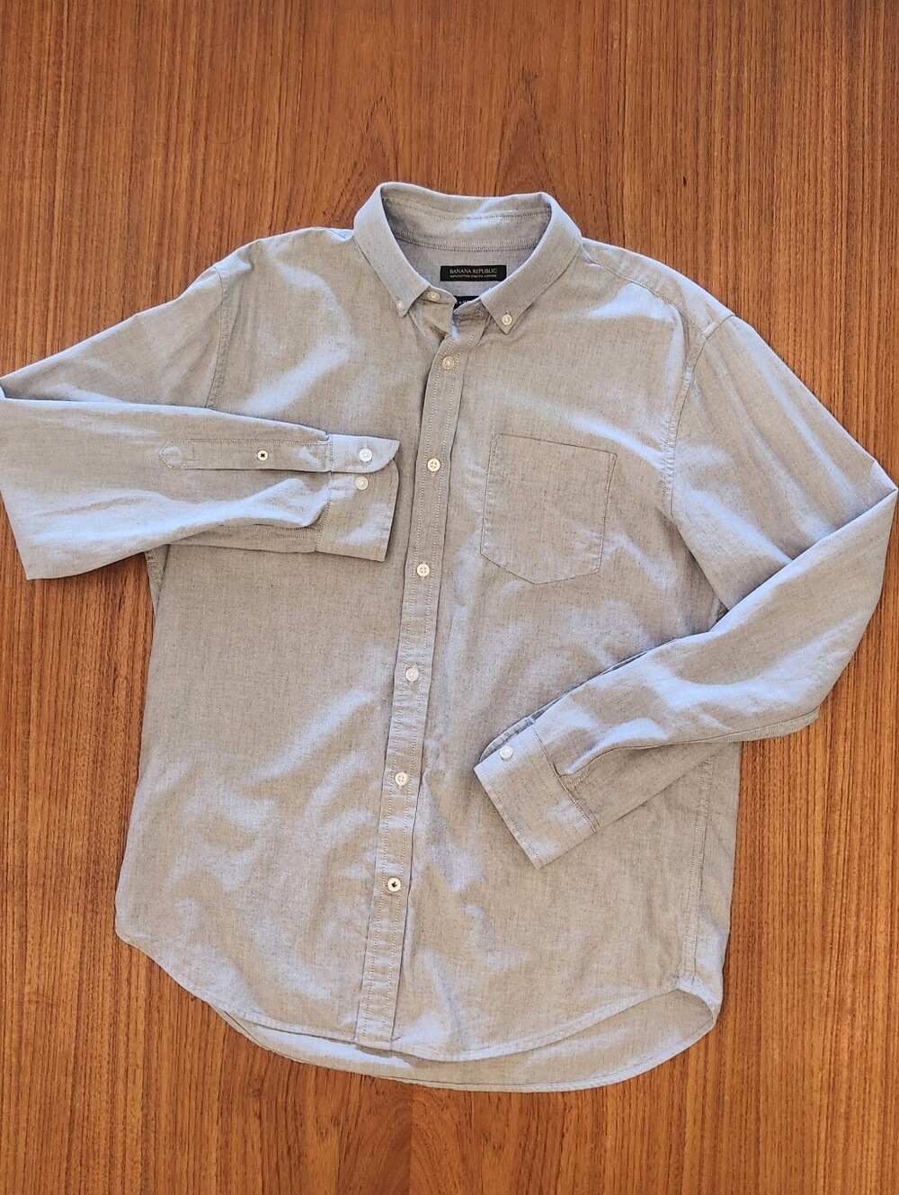 Banana Republic 100% Cotton Stretch Oxford Camden Fit, Size M